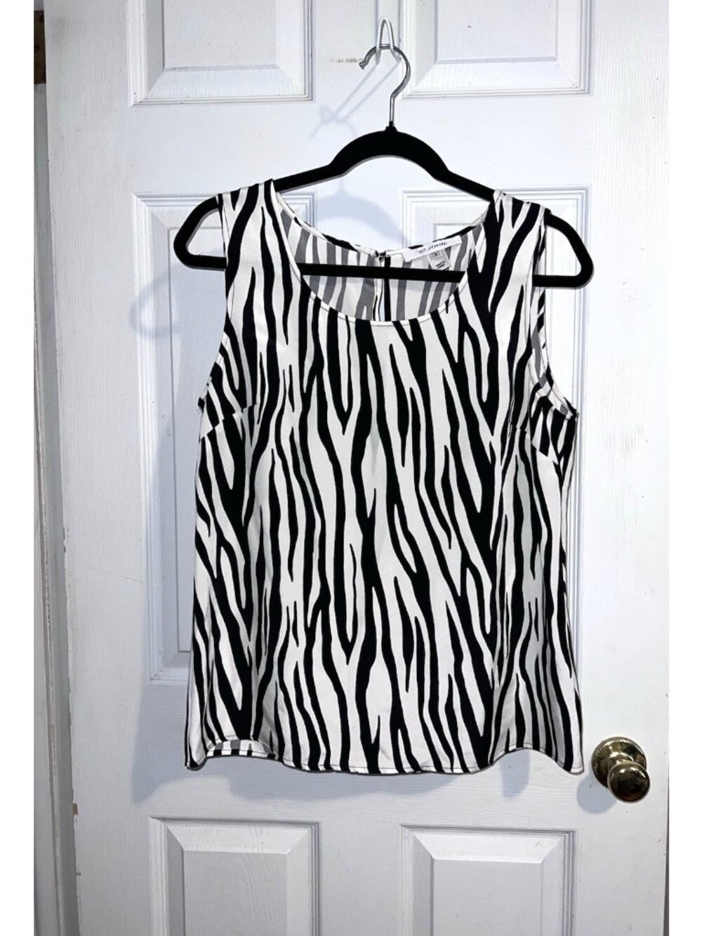 ST. JOHN Zebra Print Stretch Silk Sleeveless Blouse Sz S